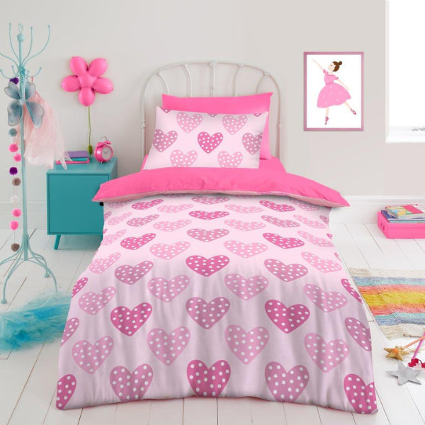 Picture of pink love heart patterned bedding